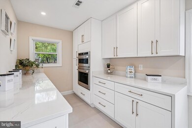 7110 Riverdale Rd, Lanham, MD 20706 - photo 7