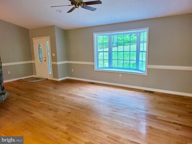 283 Shady Valley Ln, Harpers Ferry, WV 25425 - photo 6