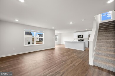 258 Eclipse St, Charles Town, WV 25414 - photo 5