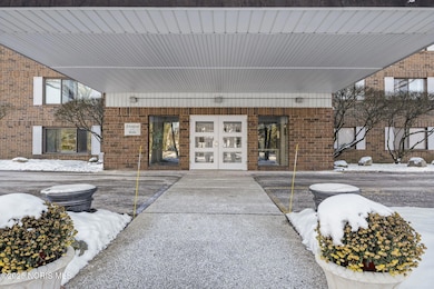 4343 W Bancroft St, Ottawa Hills, OH 43615 - photo 4