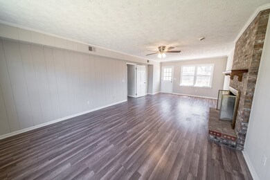6230 Windsor Dr, Columbus, GA 31909 - photo 7