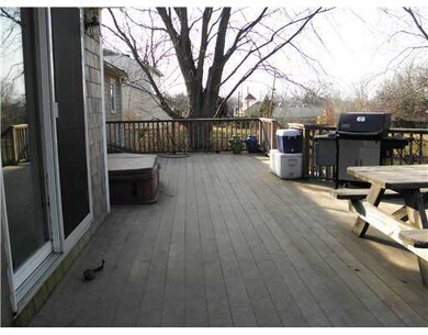 12 Laurel Ln, Warren, RI 02885 - photo 7