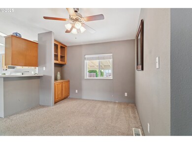1000 S McKern Ct unit 40, Newberg, OR 97132 - photo 4