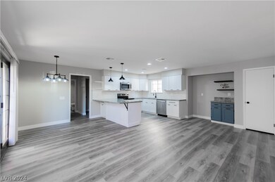 GORGEOUS REMODELED 2 BED 2 BATH CONDO at 4210 Gann
