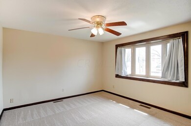 4052 Briggs Rd, Columbus, OH 43228 - photo 5