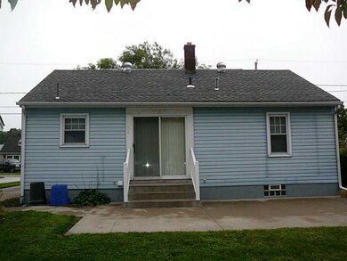 3046 W 25th St, Erie, PA 16506 - photo 2
