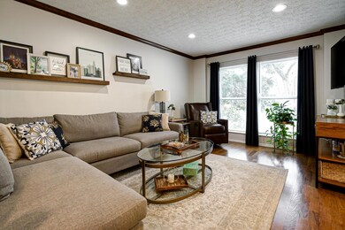 391 w 4th-13
