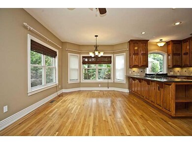 Dining Room. Casual Dining