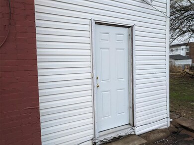 4534 Pope Ave, Saint Louis, MO 63115 - photo 4