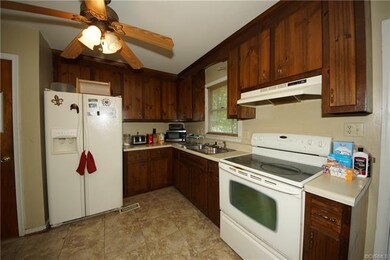 4613 Mason Dale Way, North Chesterfield, VA 23234 - photo 6