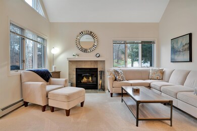 90 Kingfisher Rd unit A, Quechee, VT 05059 - photo 6