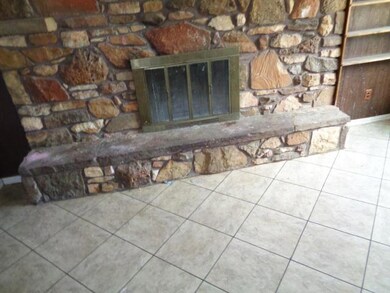 2308 Mountain View Dr, Carlsbad, NM 88220 - photo 7