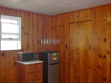 208 W 2nd St, Auburn, IN 46706 - photo 7