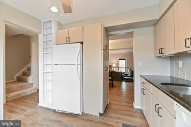 27 Bernadotte Ct, Parkville, MD 21234 - photo 5