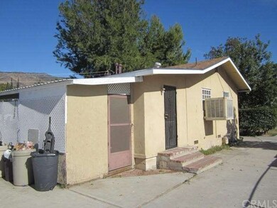 SOUTH SIDE OF FRONT HOUSE.
