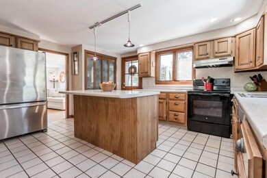 9 Dawson St, South Portland, ME 04106 - photo 5