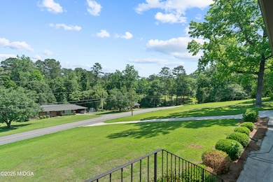 148 Crestwood-1201