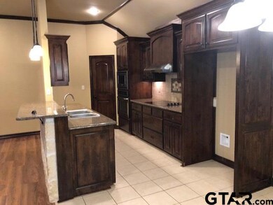 1533 1533 Skidmore, Tyler, TX 75703 - photo 5