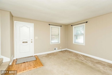 8620 Oak Rd, Parkville, MD 21234 - photo 3