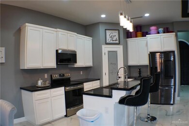 313 Santa Barbara St, Donna, TX 78537 - photo 5