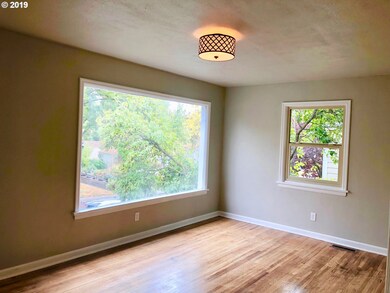 661 NW 8th St, Pendleton, OR 97801 - photo 2