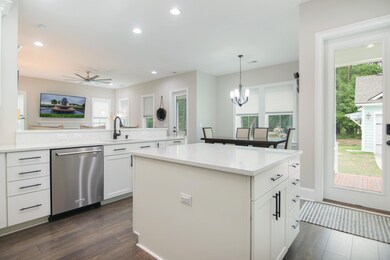 3833 Maidstone Dr, Mount Pleasant, SC 29466 - photo 2