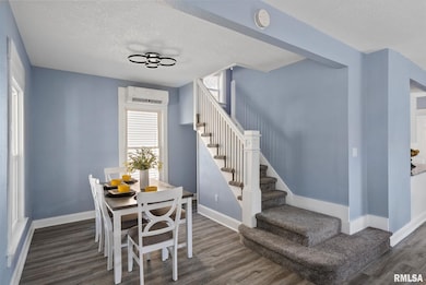 2410 18th Ave, Moline, IL 61265 - photo 4