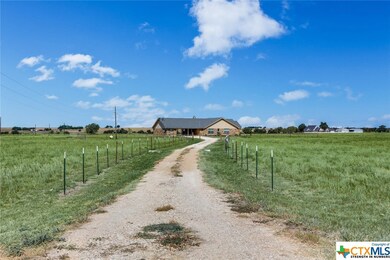 526 N Elm Rd, Burlington, TX 76519 - photo 6
