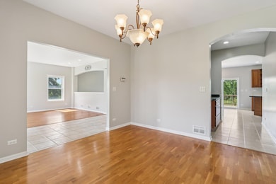 17-web-or-mls-Crossway Rd-S1607-017