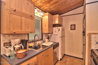 2180 Eagle Path, Lehman Township, PA 18324 - photo 5