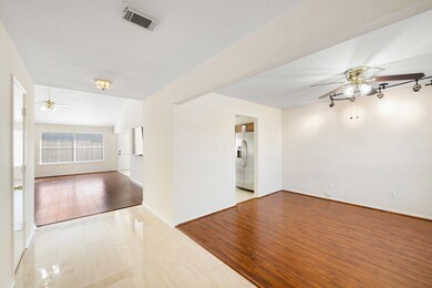 11019 Golden Fern Ct, Houston, TX 77075 - photo 3