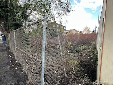 3024 Grand Ave, Everett, WA 98201 - photo 2