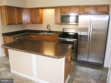 14 E Locust St, Mechanicsburg, PA 17055 - photo 3