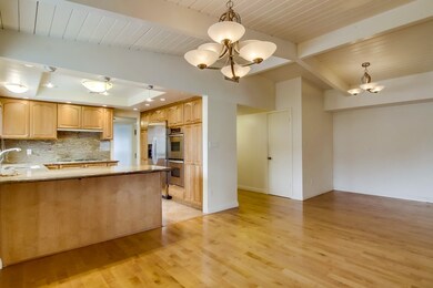 Dining room off kitchen