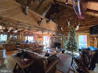 864 Choke Cherry Ln, Great Cacapon, WV 25422 - photo 3