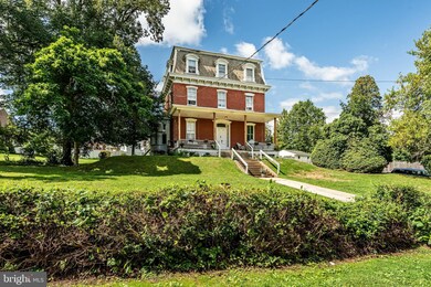 250 S And k St, Spring City, PA 19475 - photo 2