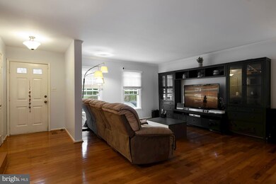 6220 Mockingbird Pond Terrace, Burke, VA 22015 - photo 3