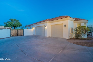 96-web-or-mls-76th - Twilight - Full Res