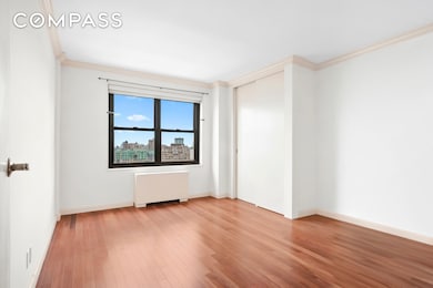 Lincoln Towers unit 28S, New York, NY 10023 - photo 5