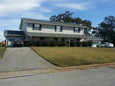 6 of the town homes have garages.