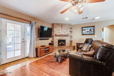 -3-Living Room-