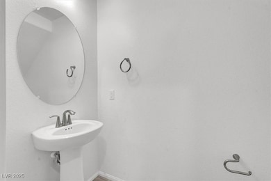 8033 Skye Foxx St, Las Vegas, NV 89166 - photo 7