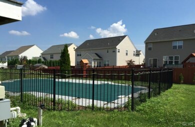 7417 Iron Dr, Macungie, PA 18062 - photo 5