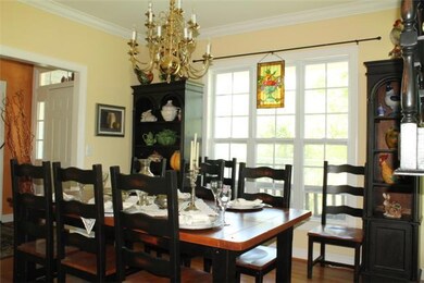 Bright, big and beautiful dining room