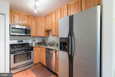 6143 Leesburg Pike unit 406, Falls Church, VA 22041 - photo 2