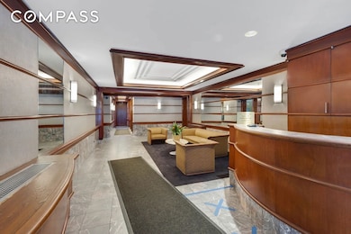 15 Charles Street at Waverly Place unit 2H, New York, NY 10014 - photo 7