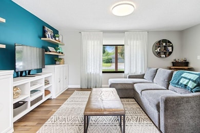 334 Schyler Way-6.jpg-SMALL