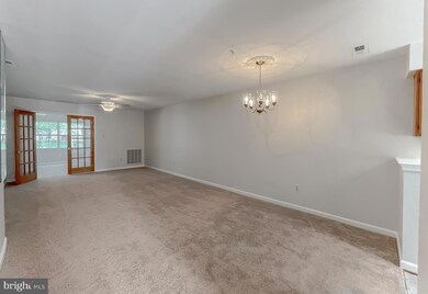 9278 Cherry Ln, Laurel, MD 20708 - photo 7