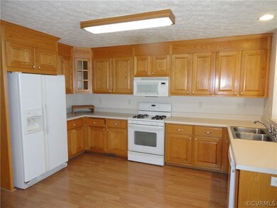 18890 Halifax Rd, Carson, VA 23830 - photo 4