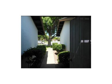 10608 Park View Cir, El Paso, TX 79935 - photo 4